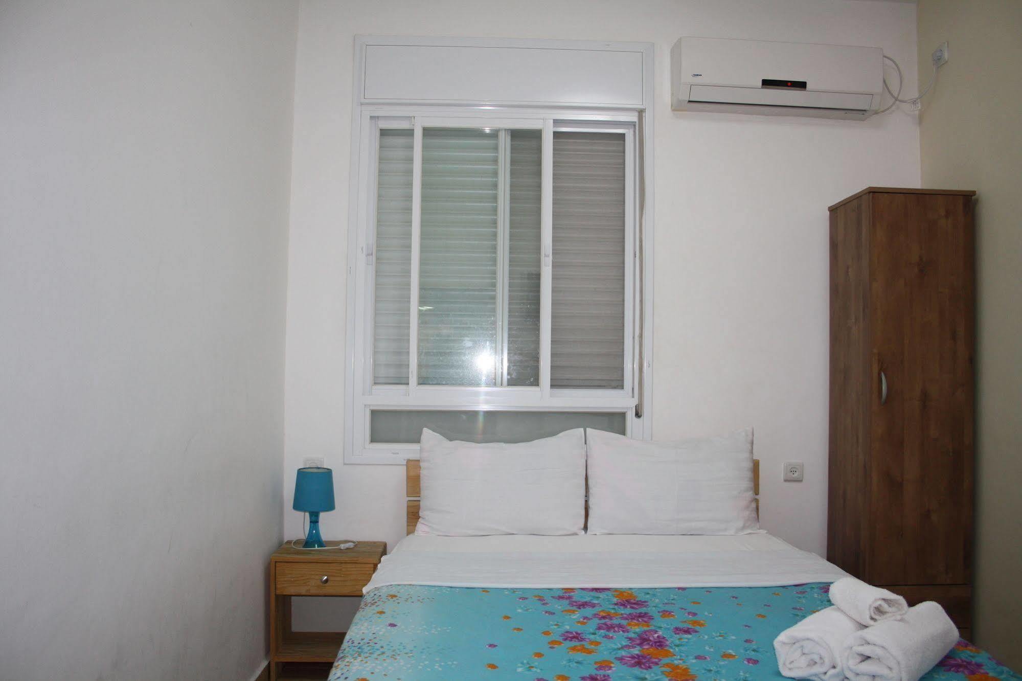 Ga'Aton Motel Nahariya Exteriör bild