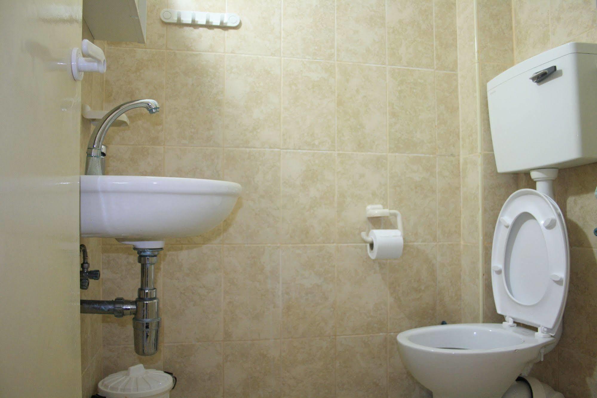Ga'Aton Motel Nahariya Exteriör bild